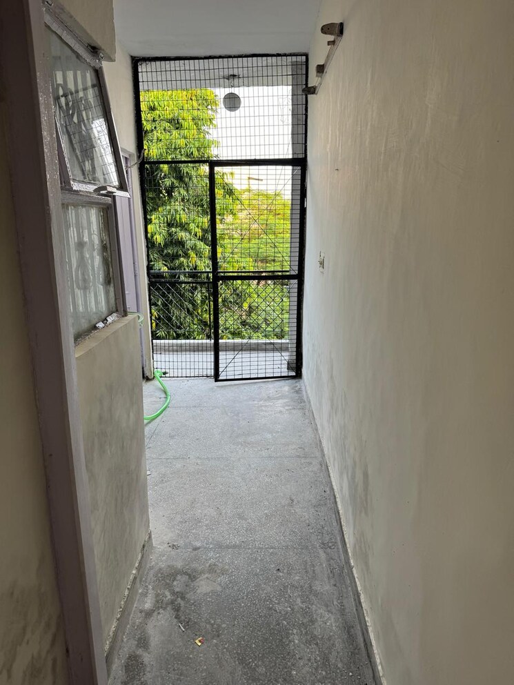 Balcony, boutique-residential-apartments-c-220 2 Bedroom 900 Sq.Ft. Builder Floor In Malviya Nagar Delhi 9069249