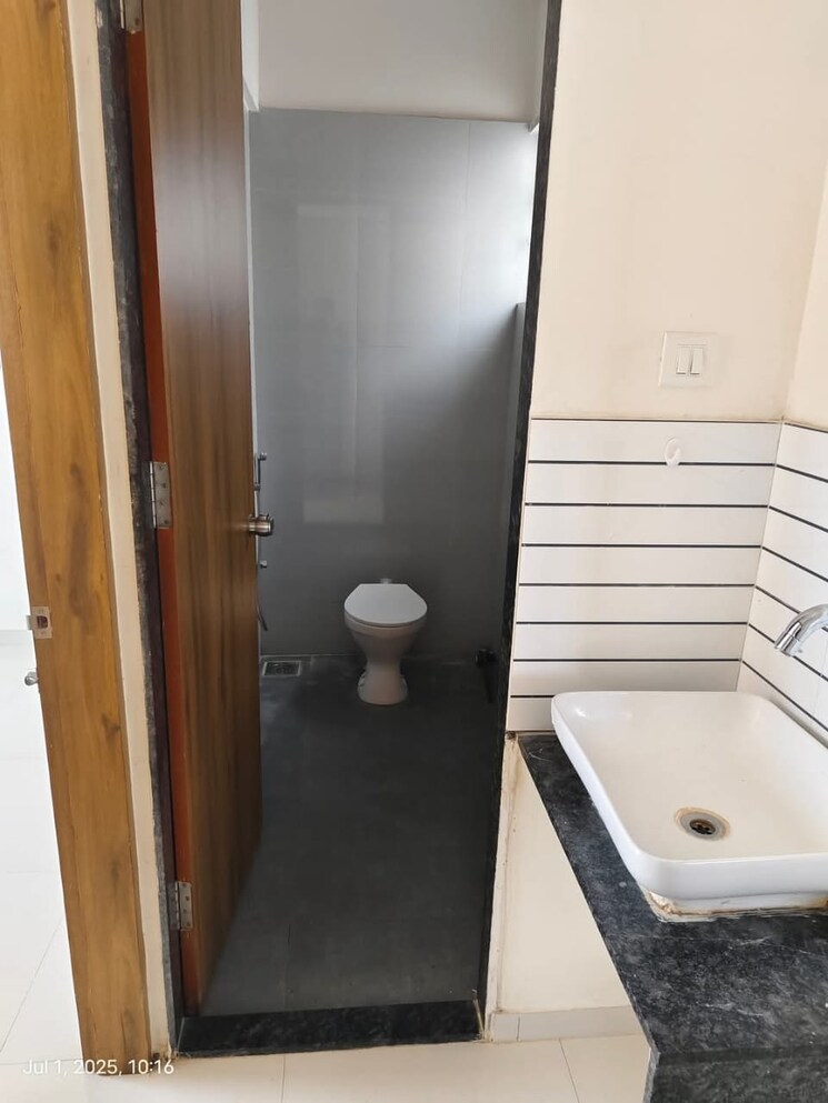 Bathroom, sai-bliss-punawale 2 Bedroom 767 Sq.Ft. Apartment In Punawale Pune 9069237