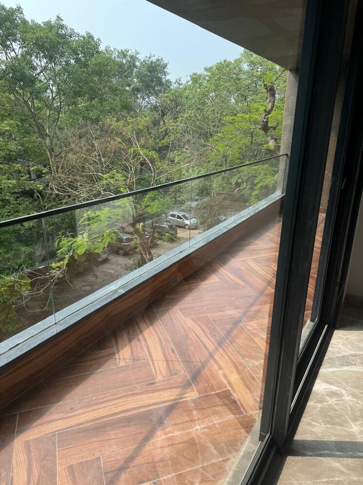 Balcony, nizamuddin 3 Bedroom 2500 Sq.Ft. Apartment In Nizamuddin Delhi 9069244