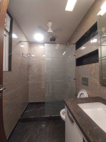 Attached Bathroom in 3 BHK Builder Floor at Shivalik Colony – for Rent