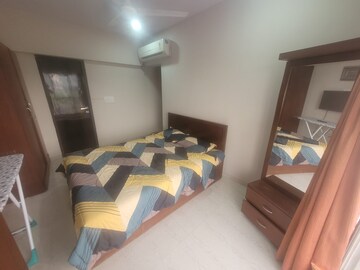 Bedroom in 2 BHK Apartment at Millionaire Heritage, Andheri West – for Rent