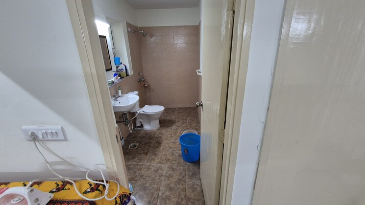 Bathroom, jaypee-greens-aman 2 Bedroom 953 Sq.Ft. Apartment In Sector 151 Noida 9069194