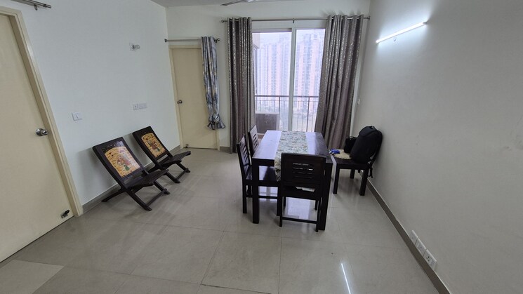 Living Room, jaypee-greens-aman 2 Bedroom 953 Sq.Ft. Apartment In Sector 151 Noida 9069194