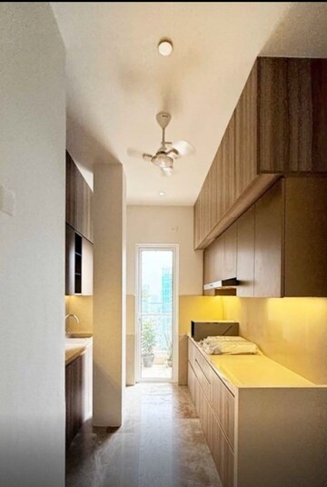 Furnished Amenities in 3 BHK Apartment at Indiabulls Sky Forest, Lower Parel – for Rent
