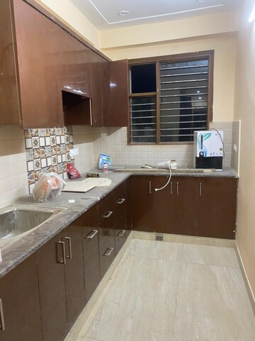 Kitchen in 3 BHK Builder Floor at Sector 47 – for Rent