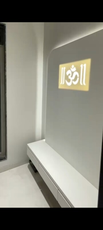 Room in 3 BHK Apartment at Axiom Rudra, Goregaon West – for Rent