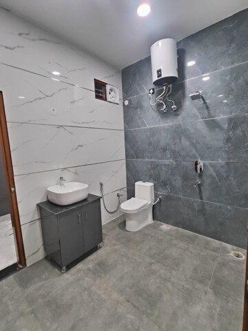 Attached Bathroom in 3 BHK Independent House at Sahastradhara – for Rent