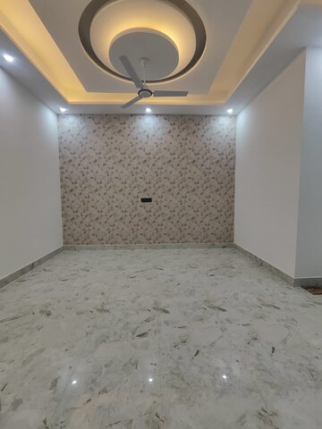 Room in 3 BHK Independent House at Sahastradhara – for Rent