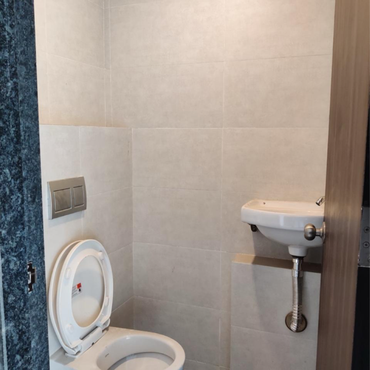 Bathroom, lodha-quality-home-tower-5 1 Bedroom 338 Sq.Ft. Apartment In Saket Complex Thane 9069365