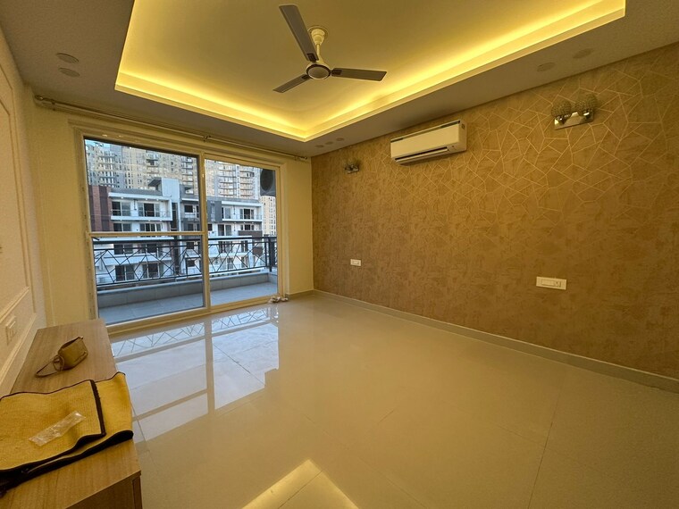 Living Room, ansal-api-versalia 4 Bedroom 300 Sq.Yd. Builder Floor In Sector 67a Gurgaon 9069372