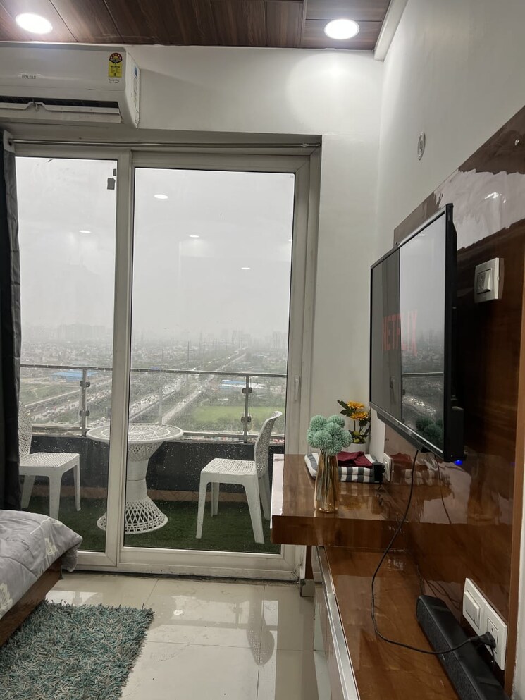 Gym, gaur-city-center Studio 700 Sq.Ft. Apartment In Sector 4 Greater Noida Greater Noida 9069373