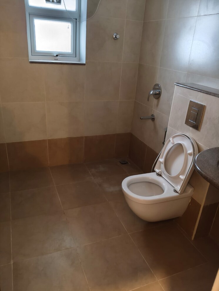 Bathroom, frazer town 4 Bedroom 3650 Sq.Ft. Apartment In Frazer Town Bangalore 9069368