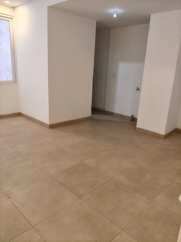 Room in 4 BHK Apartment at Frazer Town – for Sale