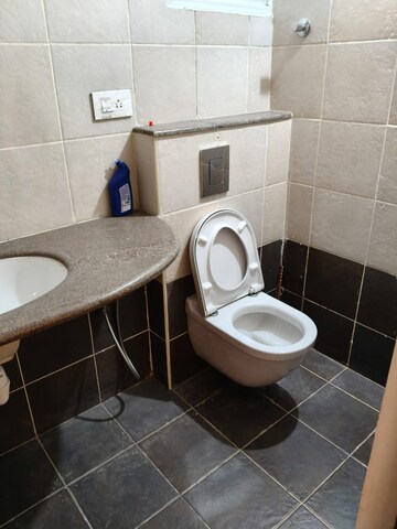 Attached Bathroom in 4 BHK Apartment at Frazer Town – for Sale