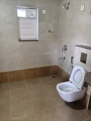 Bathroom in 4 BHK Apartment at Frazer Town – for Sale