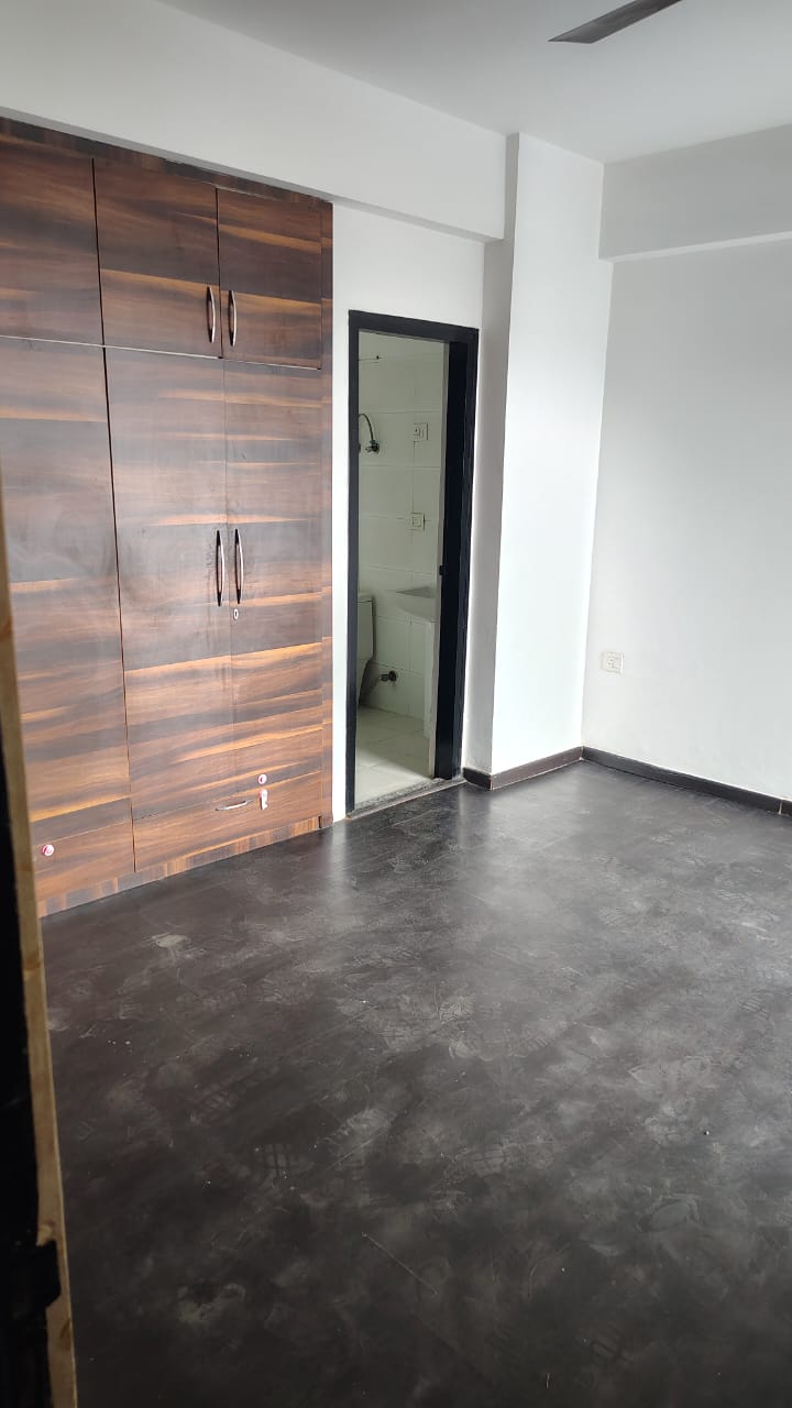 3 BHK 1317 Sq.Ft. Apartment in Sam Palm Olympia