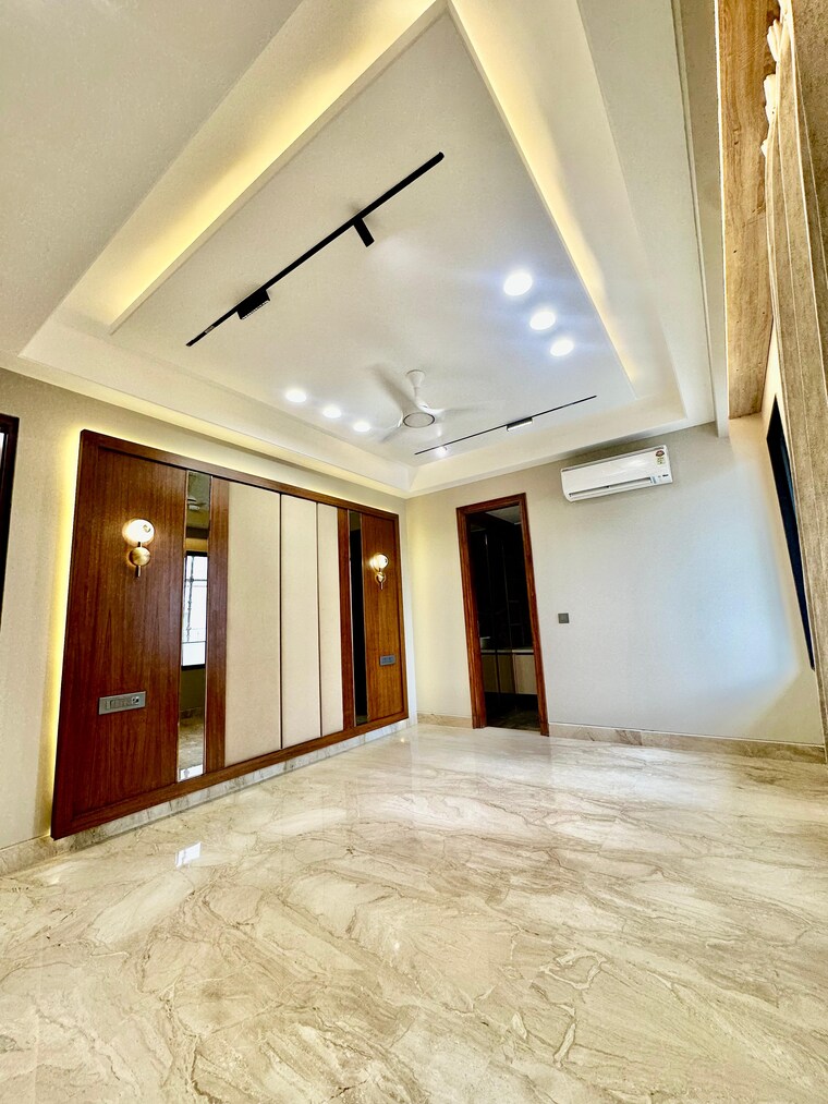 Room, central-park-the-selene-tower 4 Bedroom 300 Sq.Yd. Builder Floor In Sohna Sector 32 Gurgaon 9069414