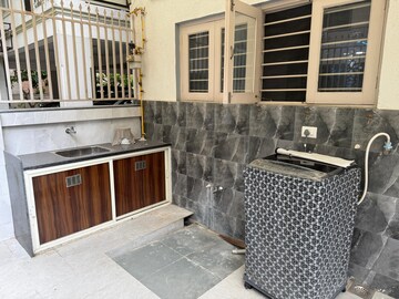  3 BHK Apartment at Ambawadi – for Rent