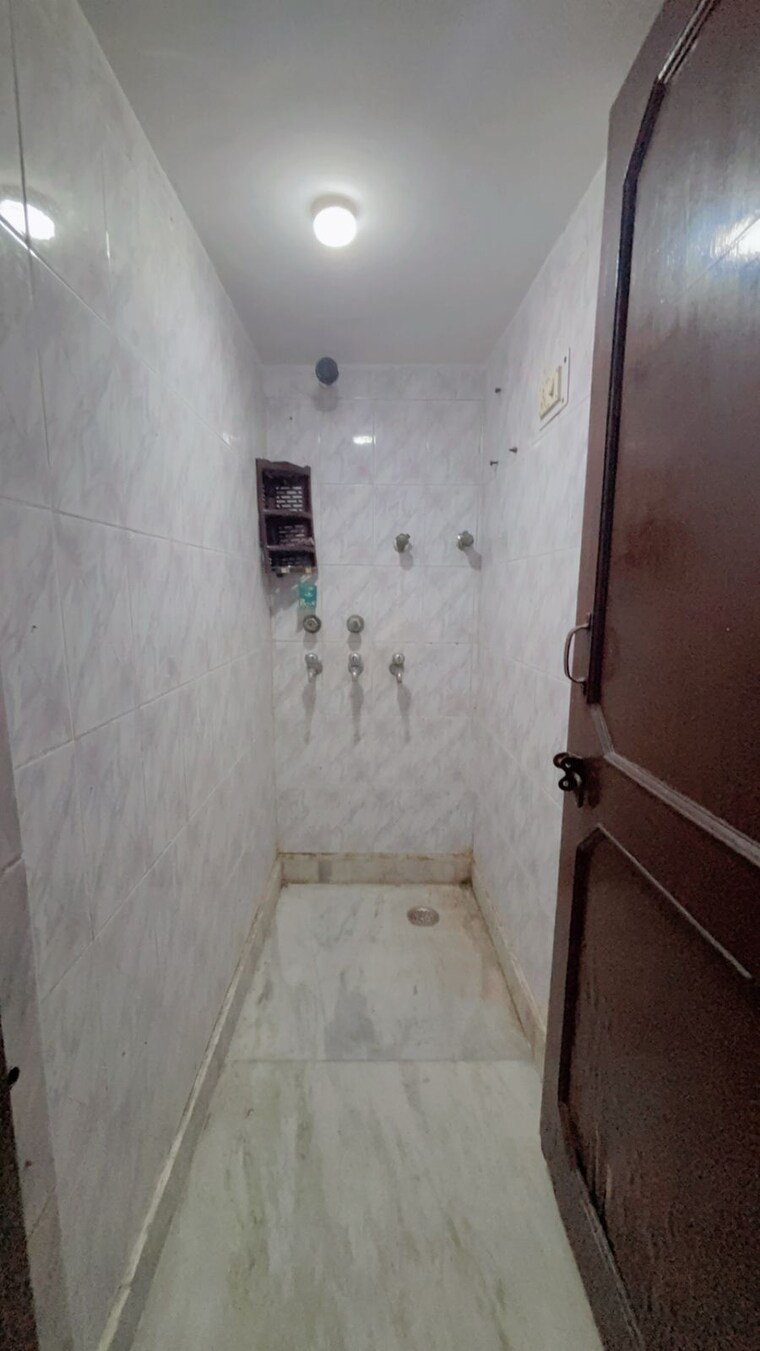 Bathroom, migsun-twiinz 3 Bedroom 1399 Sq.Ft. Apartment In Eta Ii Greater Noida Greater Noida 9069398
