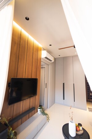 Staircase in 2 BHK Apartment at Kopar Khairane – for Sale