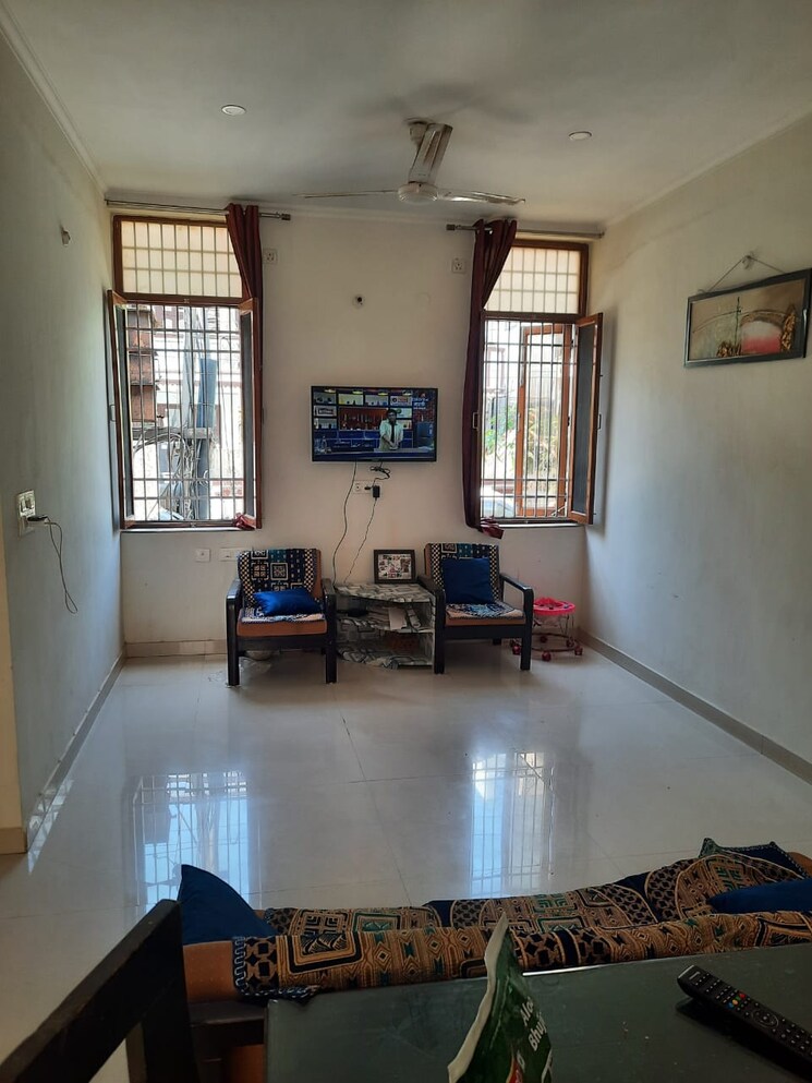 Living Room, sector 7 2 Bedroom 1457 Sq.Ft. Independent House In Sector 7 Gurgaon 9069391