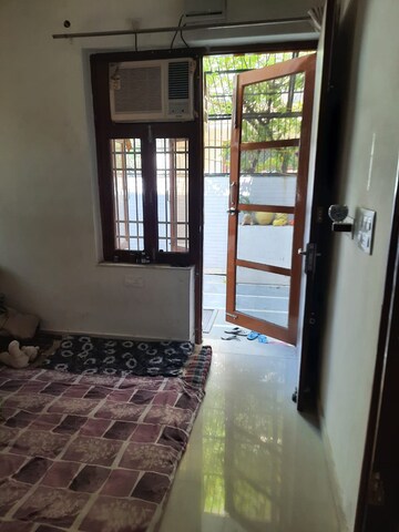 Room in 2 BHK Independent House at Sector 7 – for Rent
