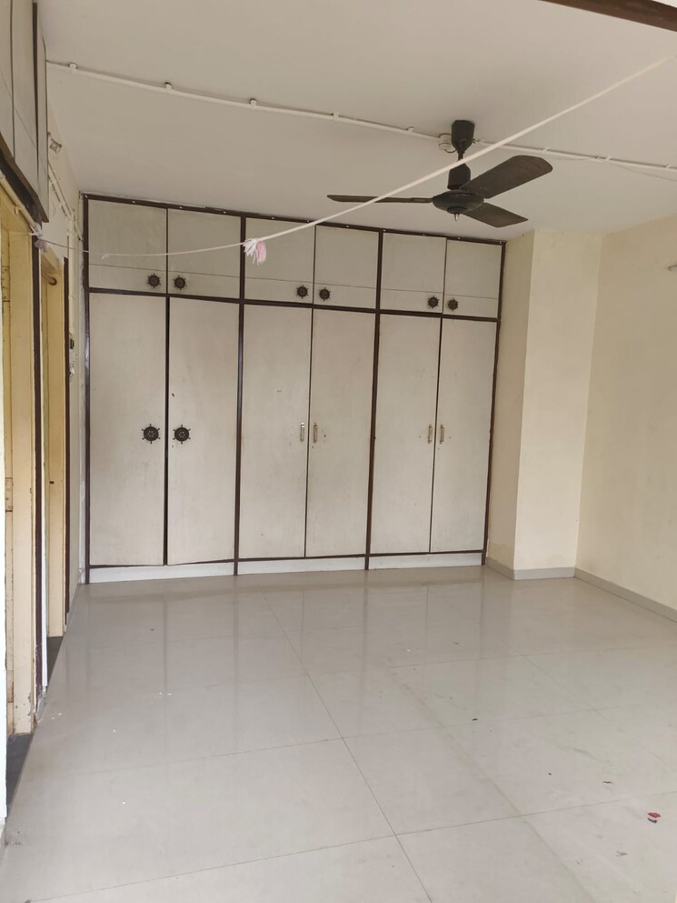 Room, ahura nagar 2 Bedroom 1200 Sq.Ft. Apartment In Ahura Nagar Surat 9069431