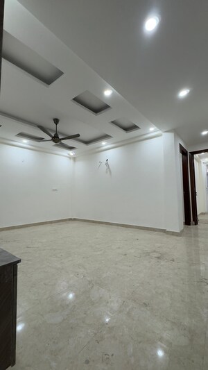Room in 3 BHK Builder Floor at Chattarpur – for Sale