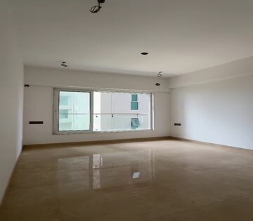 Room in 3 BHK Apartment at Dadar West – for Sale