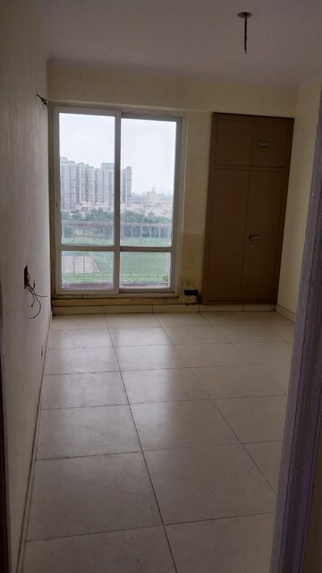 Room in 3 BHK Apartment at Value Meadows Vista, Raj Nagar Extension – for Sale