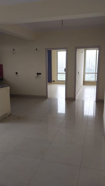 Room in 3 BHK Apartment at Value Meadows Vista, Raj Nagar Extension – for Sale