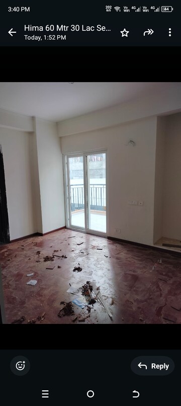 Room in 2.5 BHK Builder Floor at Xu 1 Greater Noida – for Sale