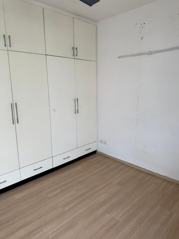 3 BHK Builder Floor For Rent in DLF Hyde Park, South Mullanpur