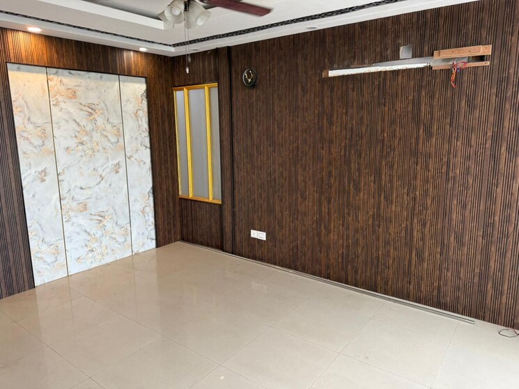 Room, dlf-hyde-park 3 Bedroom 1880 Sq.Ft. Builder Floor In South Mullanpur Chandigarh 9069475