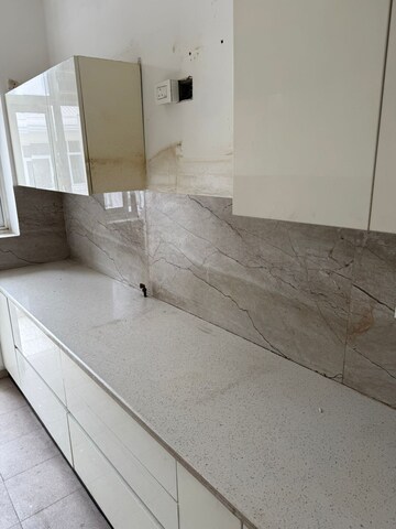 Bathroom in 3 BHK Builder Floor at DLF Hyde Park, South Mullanpur – for Rent