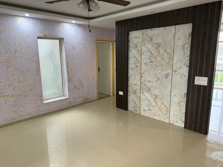 Room, dlf-hyde-park 3 Bedroom 1880 Sq.Ft. Builder Floor In South Mullanpur Chandigarh 9069475