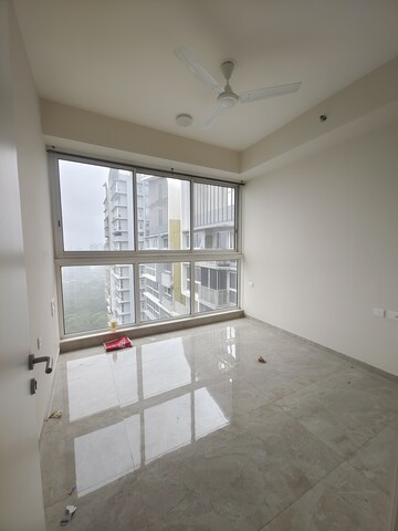 Room in 2 BHK Apartment at Tata Serein, Pokhran Road No Two – for Rent