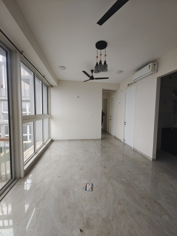 Room, tata-serein 2 Bedroom 736 Sq.Ft. Apartment In Pokhran Road No Two Thane 9069470