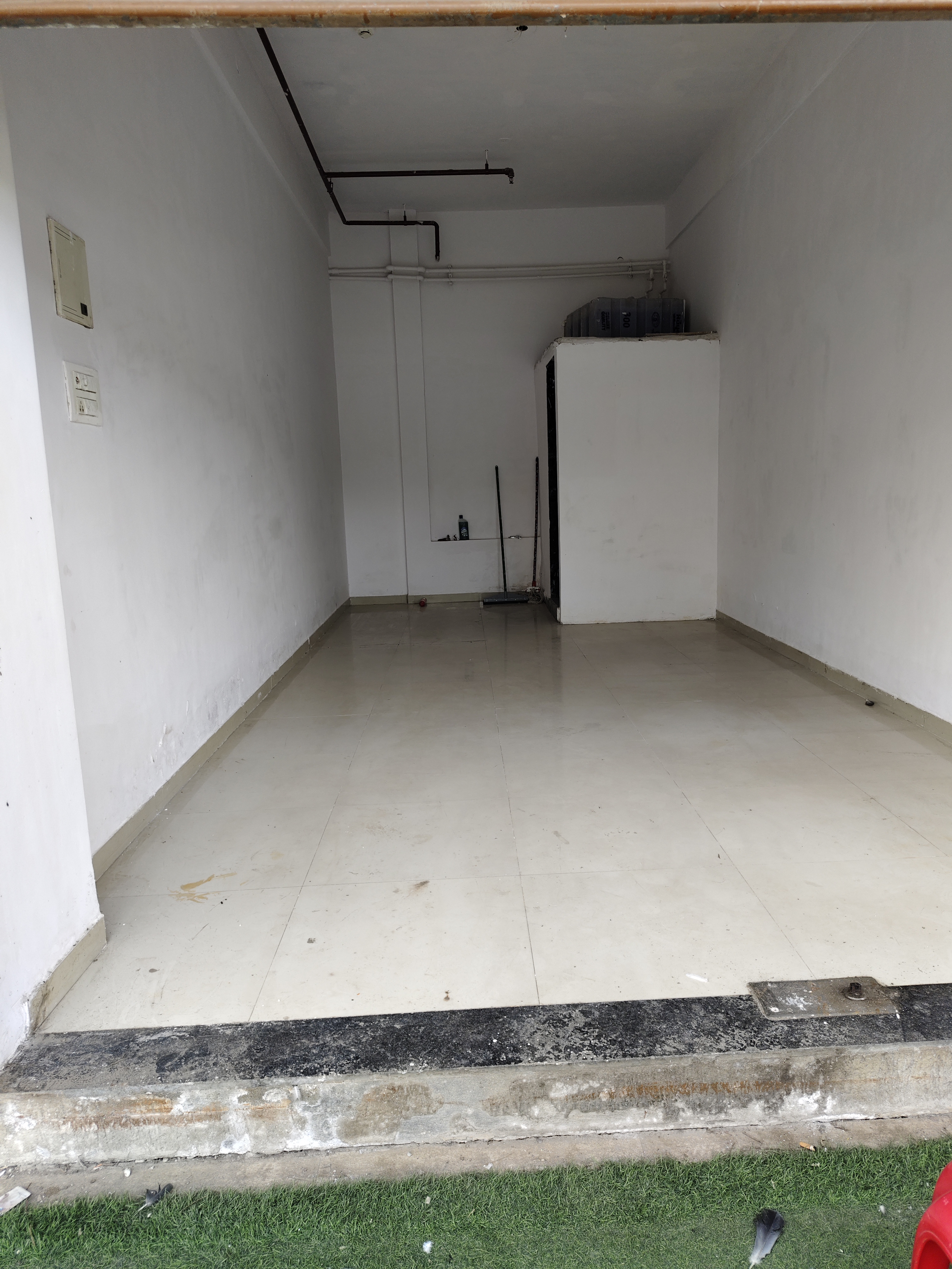 Retail Shop For Sale in JP North