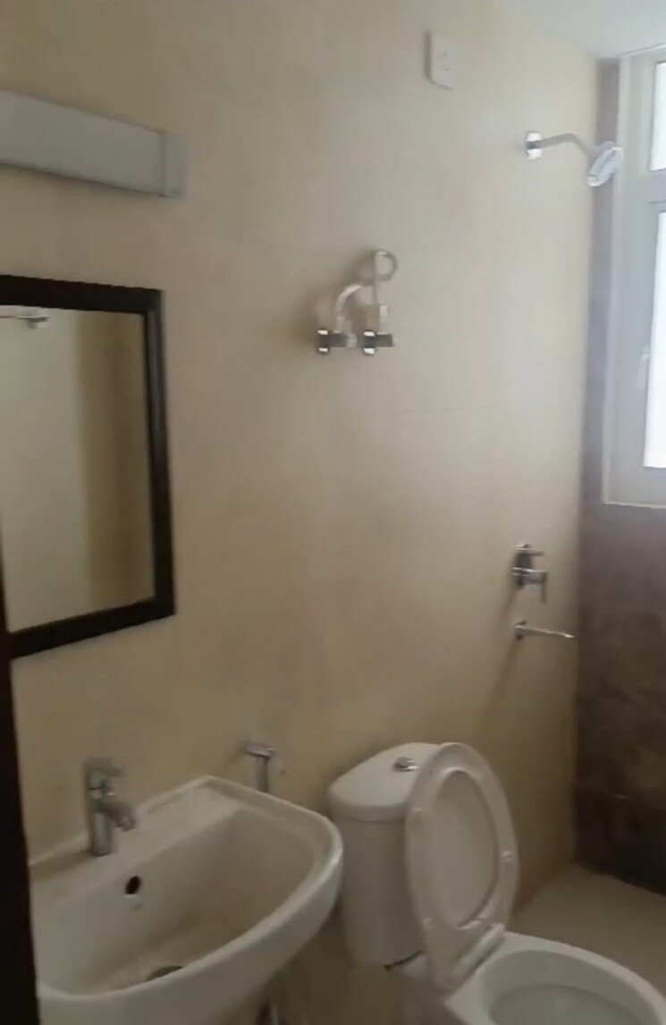 Bathroom, gomti nagar 3 Bedroom 1575 Sq.Ft. Apartment In Gomti Nagar Lucknow 9069635