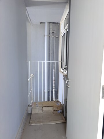 Building Lobby in 3 BHK Apartment at Tata Serein, Pokhran Road No Two – for Rent