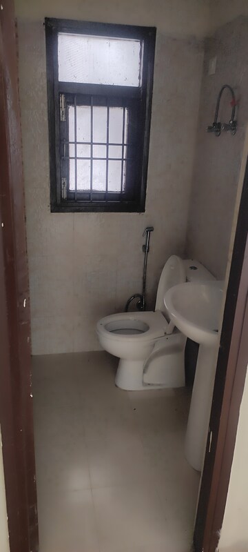 Attached Bathroom in 2 BHK Builder Floor at Greenwood Enclave, Wave City – for Rent