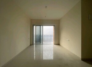 Room in 3 BHK Apartment at Vijay Orovia, Ghodbunder Road – for Sale