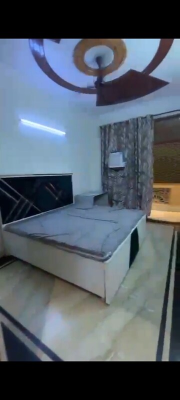 Bedroom in 2 BHK Builder Floor at Pitampura – for Rent