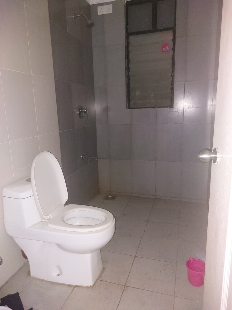 Bathroom, nanded-asawari 2 Bedroom 973 Sq.Ft. Apartment In Nanded Pune 9069542