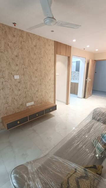Room in 1 BHK Apartment at Sitesh Pearl Heights, Parel – for Sale