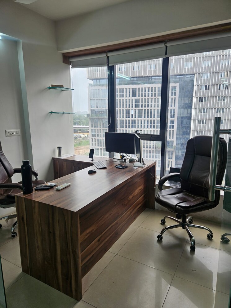 Team Area, prahlad nagar Commercial Office Space 629 Sq.Ft. In Prahlad Nagar Ahmedabad 9069609