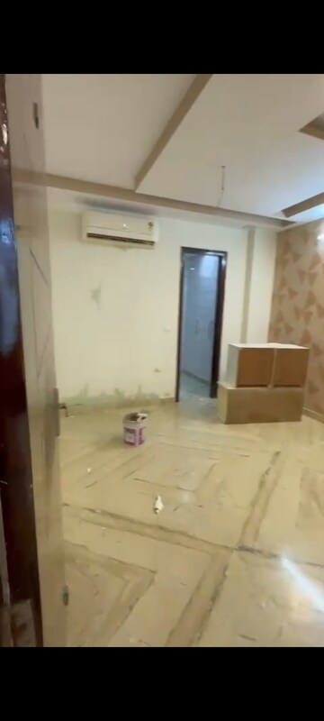 Bathroom in 3 BHK Builder Floor at Pitampura – for Rent