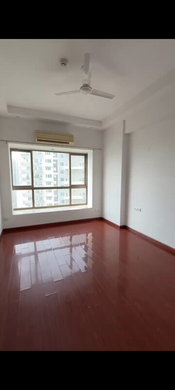 Room in 4 BHK Apartment at TGB Meghdutam, Sector 50 – for Rent