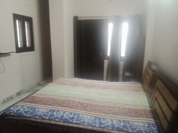 1 BHK Penthouse For Rent in Raja Park